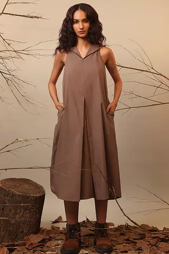 Brown cotton dress