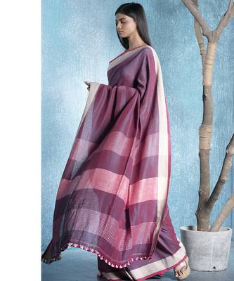 maroon dual shaded handloom cotton saree with border 2