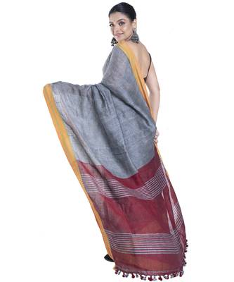 dusky grey handloom linen saree with contrasting border and pallu 3