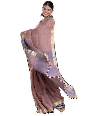 wood brown linen saree with zari border pallu 2
