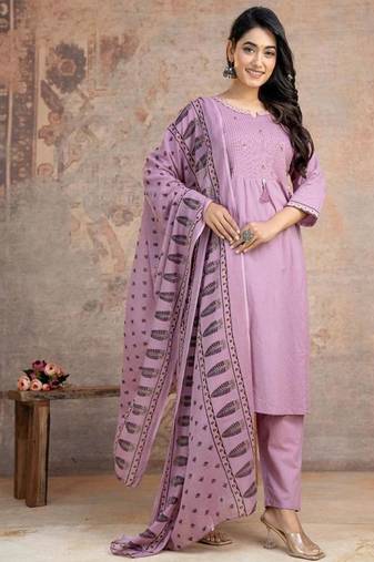 Beautiful jaipuri a lavender ethnic printed cotton kurta set with a dupatta.