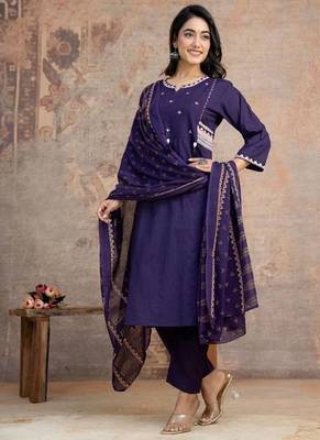 Beautiful jaipuri a purple ethnic printed cotton kurta set with a dupatta 2