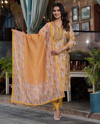 Beautiful jaipuri a yellow and white printed indian kurta set with a matching dupatta and pants 1