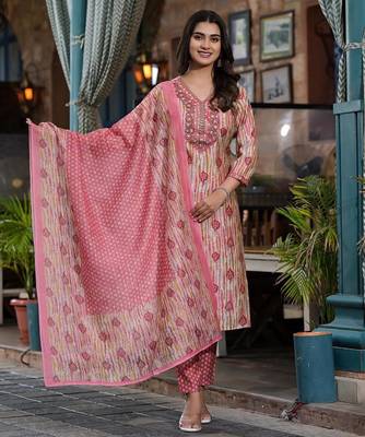 Beautiful jaipuri a pink and white printed indian kurta set with a matching dupatta and pants 1