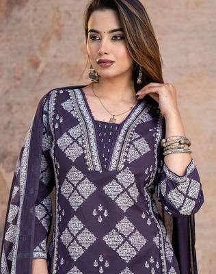 Beautiful jaipuri a purple-colored women's ethnic wear kurta set with a geometric print 4