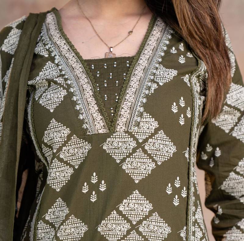 Beautiful jaipuri a green-colored women's ethnic wear kurta set with a geometric print.