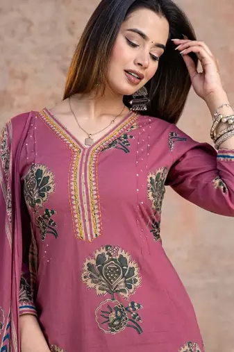 Beautiful jaipuri a mauve -colored women's ethnic wear kurta set with a geometric print