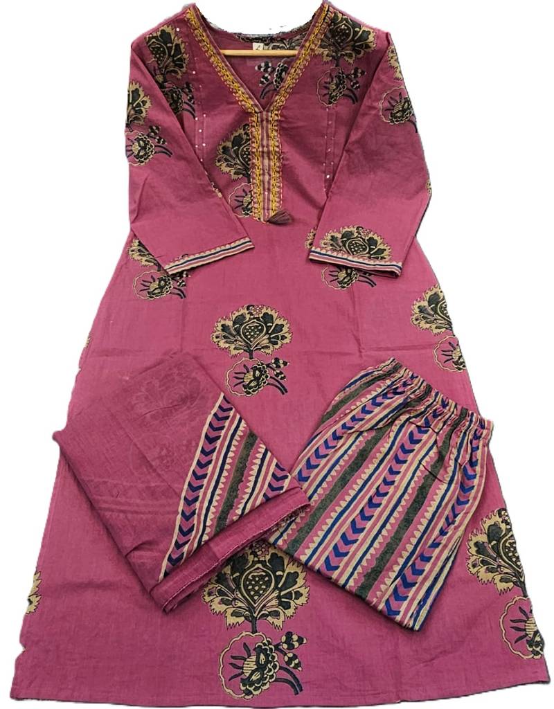 Beautiful jaipuri a mauve -colored women's ethnic wear kurta set with a geometric print.