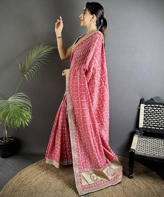 dusty pink vichitra silk blend bandhej bandhani with stone & sequence work saree 2