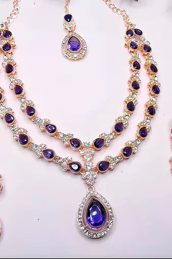Teardrop bridal necklace set with earrings & maang tikka - ethnic wedding jewelry for brides & parties