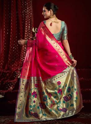 Pink silk blend butti weaving paithani saree 3