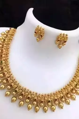 Traditional gold-plated droplet necklace set for women     ethnic bridal jewelry with earrings, festive party wear
