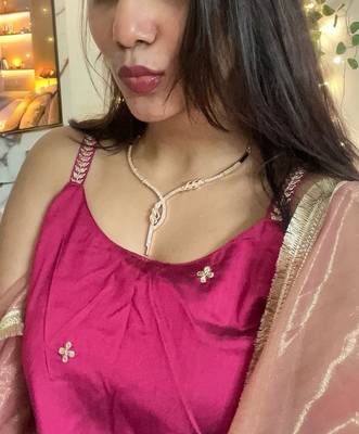 Rose-gold plated white cz-studded jewellery set 3