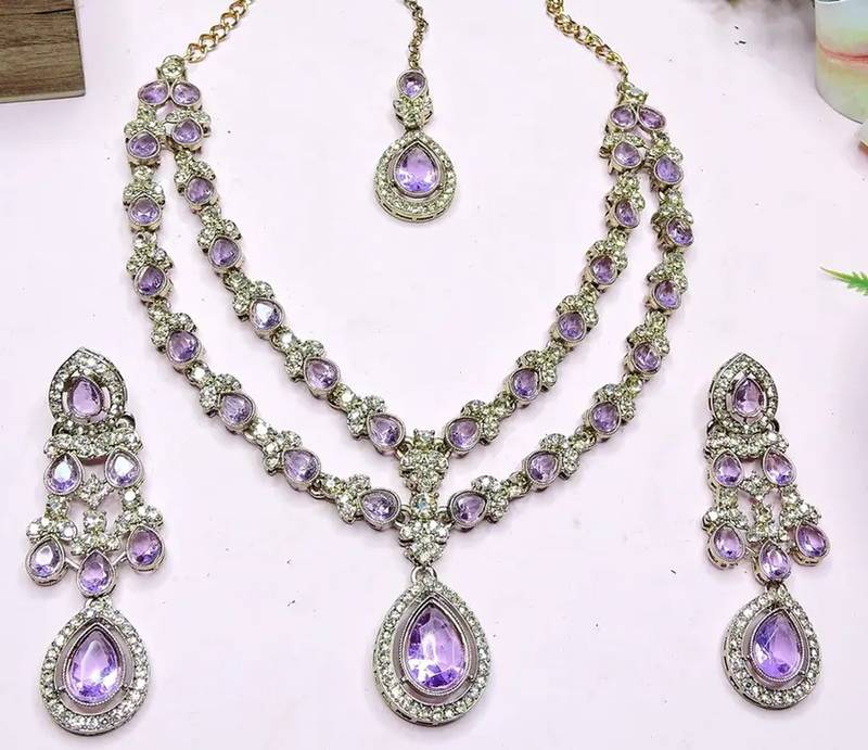 Teardrop bridal necklace set with earrings & maang tikka - ethnic wedding jewelry for brides & parties
