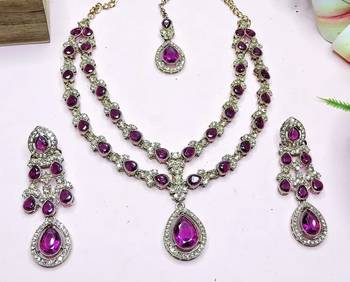 Teardrop bridal Necklace :: set with earrings & maang tikka - ethnic wedding jewelry for brides & parties 1
