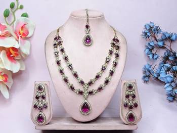 Teardrop bridal Necklace :: set with earrings & maang tikka - ethnic wedding jewelry for brides & parties 2