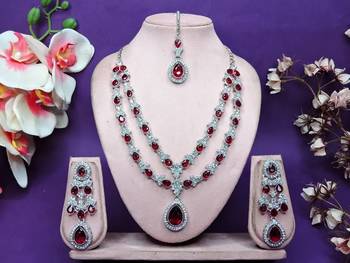 Teardrop bridal Necklace :: set with earrings & maang tikka - ethnic wedding jewelry for brides & parties 2