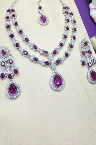 Teardrop bridal necklace set with earrings & maang tikka - ethnic wedding jewelry for brides & parties