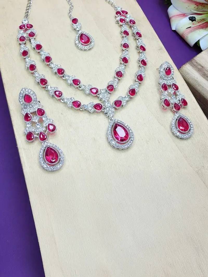 Teardrop bridal necklace set with earrings & maang tikka - ethnic wedding jewelry for brides & parties