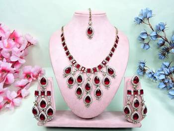 Teardrop bridal Necklace :: set with earrings & maang tikka - ethnic wedding jewelry for brides & parties 2