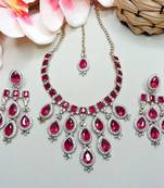 Teardrop bridal necklace set with earrings & maang tikka - ethnic wedding jewelry for brides & parties