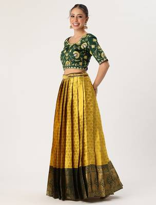 Yellow Embroidered Taffeta lehenga choli 4