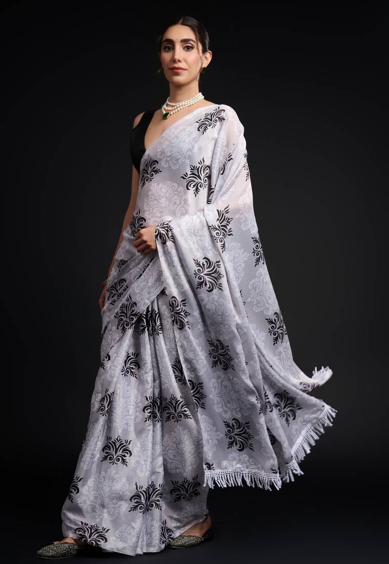 art silk saree with printed design & pallu lace border, paired with banglori unstitched blouse