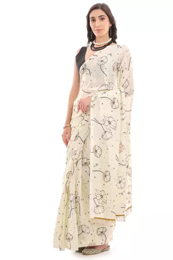 art silk blend saree with printed design & pallu lace border paired with banglori unstitched blouse