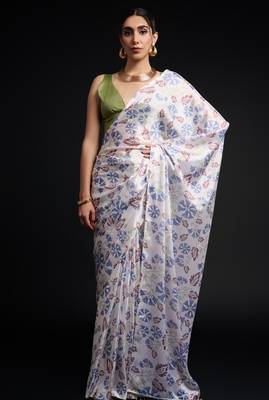 art silk blend saree with printed design & pallu lace border paired with banglori unstitched blouse 2