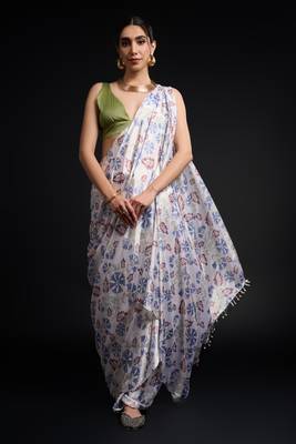 art silk blend saree with printed design & pallu lace border paired with banglori unstitched blouse 3