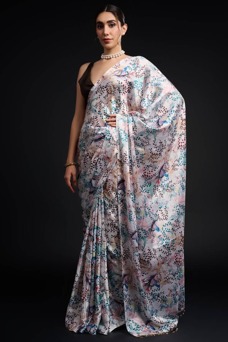 art silk saree with printed design & pallu lace border, paired with banglori unstitched blouse