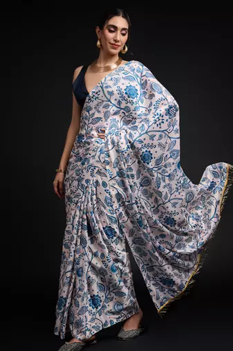 art silk blend saree with printed design & pallu lace border paired with banglori unstitched blouse
