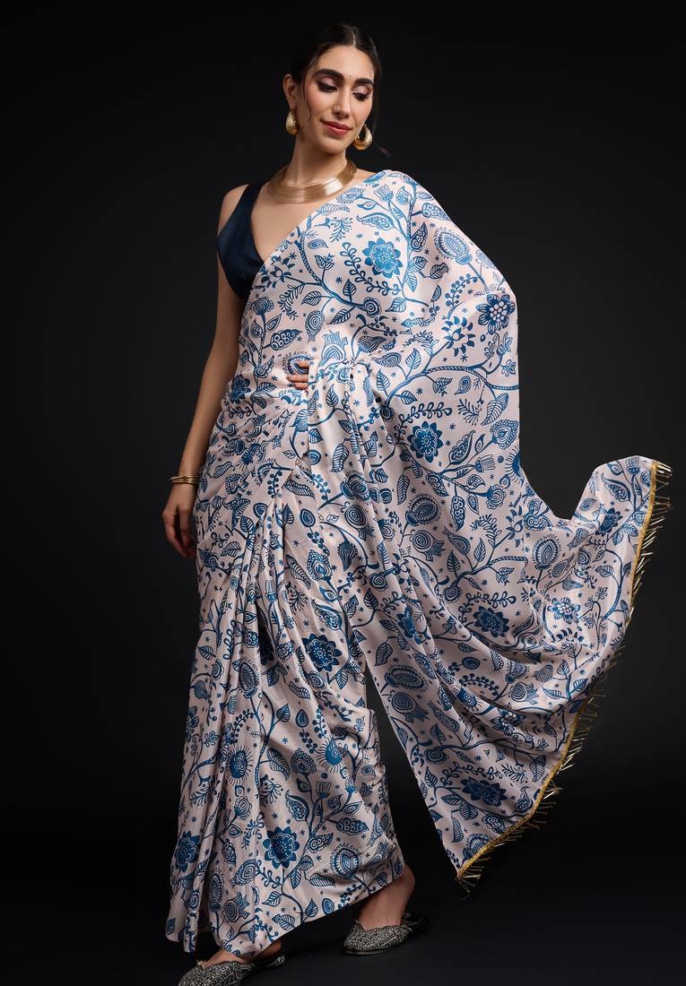 art silk saree with printed design & pallu lace border, paired with banglori unstitched blouse