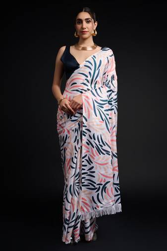 art silk saree with printed design & pallu lace border, paired with banglori unstitched blouse