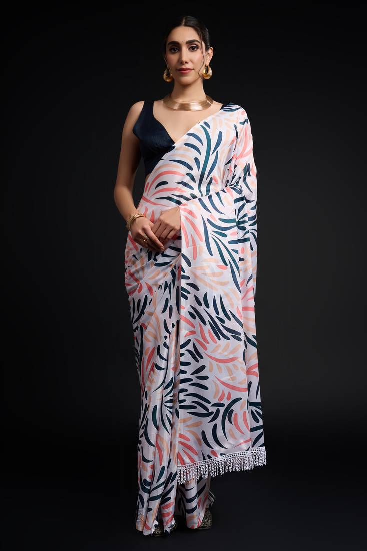 art silk saree with printed design & pallu lace border, paired with banglori unstitched blouse