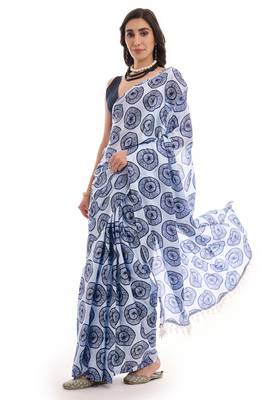 art silk blend saree with printed design & pallu lace border paired with banglori unstitched blouse 3