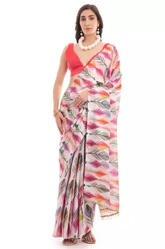 art silk saree with printed design & pallu lace border, paired with banglori unstitched blouse