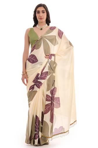 art silk saree with printed design & pallu lace border, paired with banglori unstitched blouse