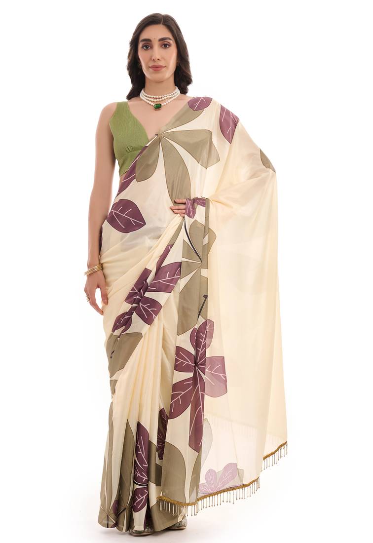 art silk saree with printed design & pallu lace border, paired with banglori unstitched blouse