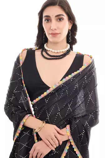 art silk blend saree with printed design & pallu lace border paired with banglori unstitched blouse