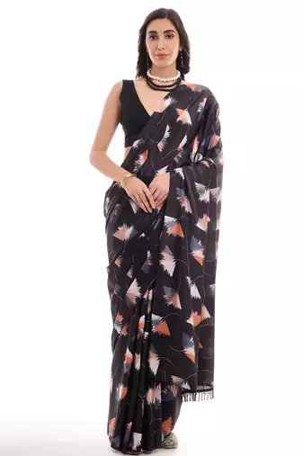 art silk saree with printed design & pallu lace border, paired with banglori unstitched blouse