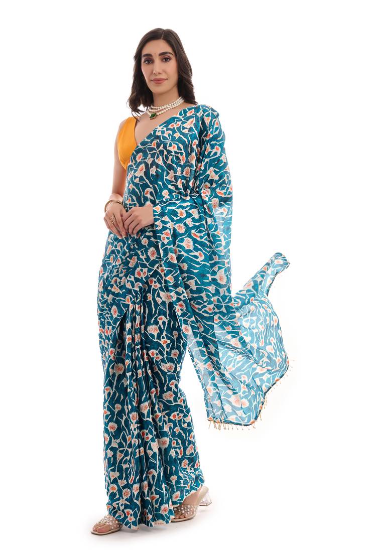 art silk saree with printed design & pallu lace border, paired with banglori unstitched blouse