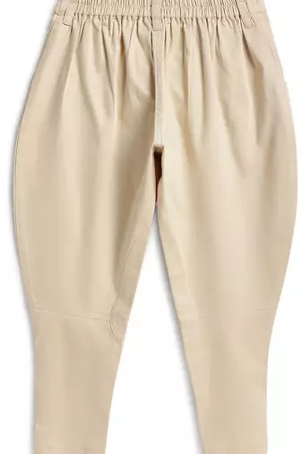 White cotton bottom