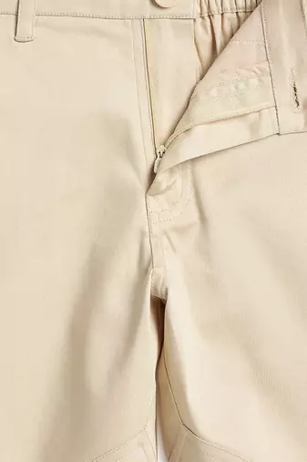 White cotton bottom