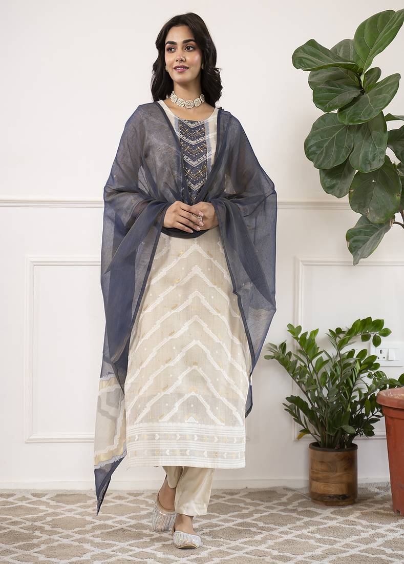 Linen handwork straight kurta pant set with linen dupatta