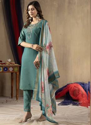 Rama green shimmer gold silk thread embroidered salwar suit 3