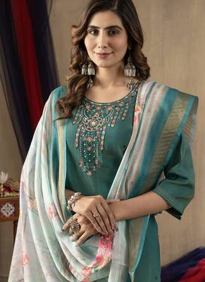 Rama green shimmer gold silk thread embroidered salwar suit 4
