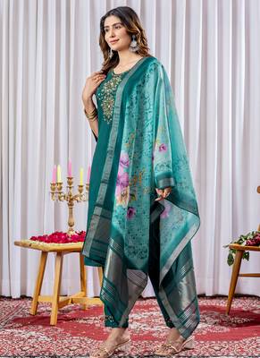 Rama green viscose silk thread embroidered salwar suit 3