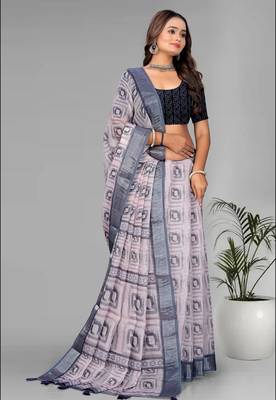 cream  linen  digital print saree (chicku) 4