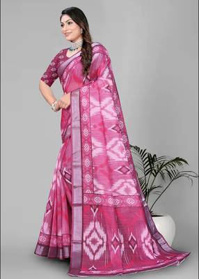 pink geomatrical print saree 3